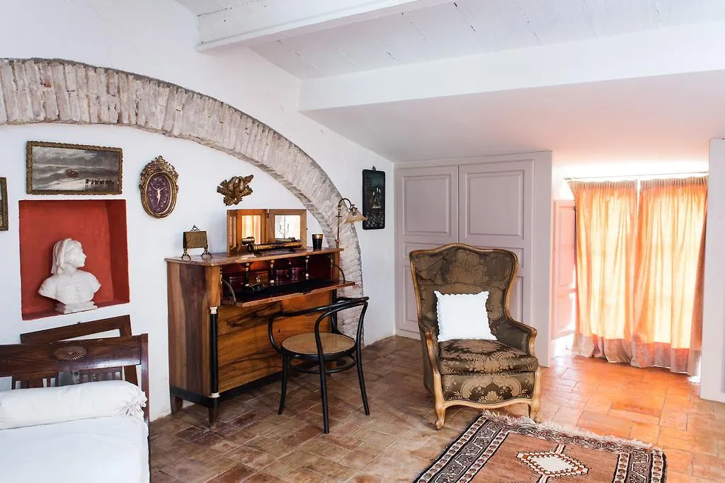 Apartaments Can Gibert カステリョ・デンプリエス アパート